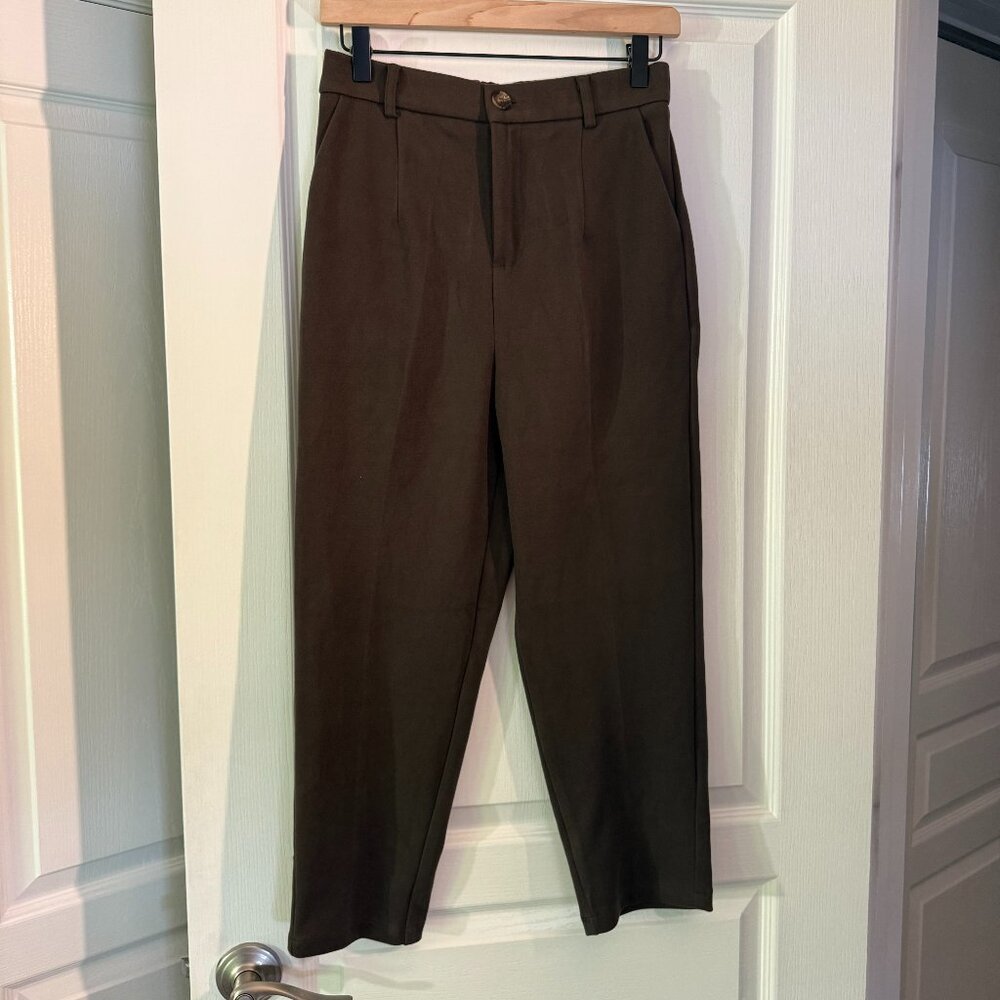 NWT - Van Royal Pants- Brown Short - Size 4 - Super Soft